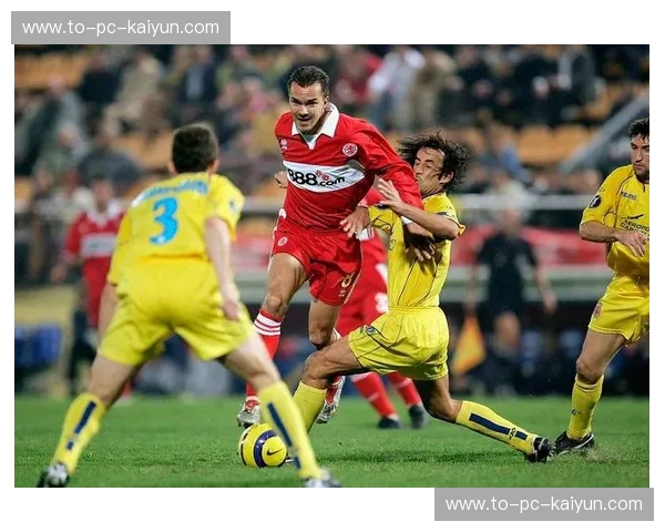 北欧绿茵之巅的智勇对决：哈尔姆斯vs佐加顿斯，谁能主宰命运之夜？